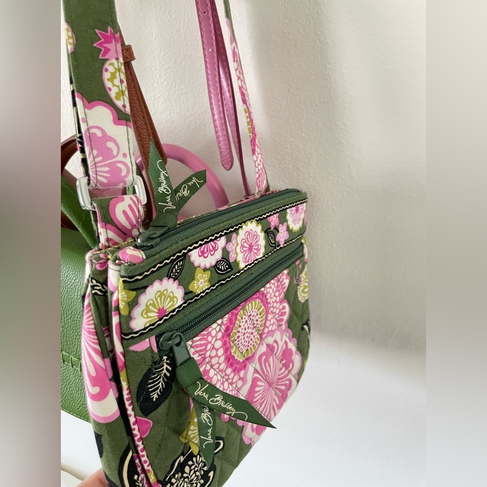 Bundle of 4 Bags Purses / crossbody Vera Bradley & Universal Threads - Picture 10 of 11